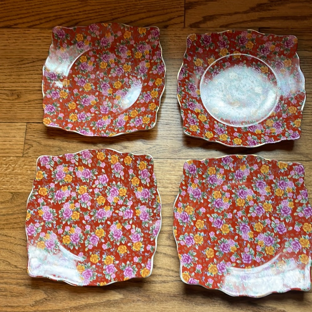 Set of Plates